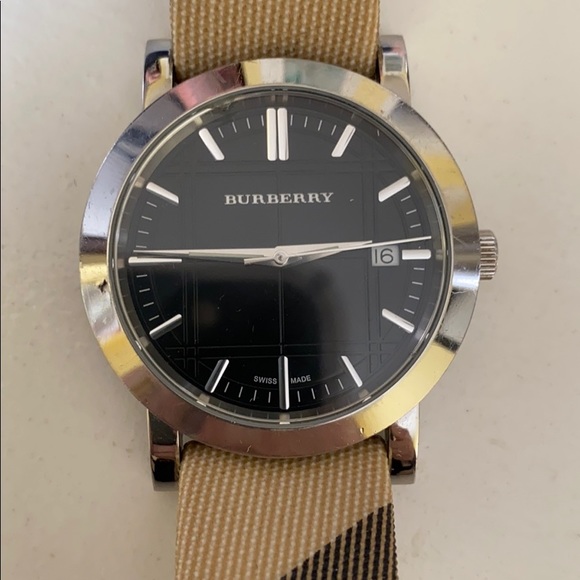 BURBERRY BEAUTIFUL WATCH!❤️❤️ - Picture 4 of 8